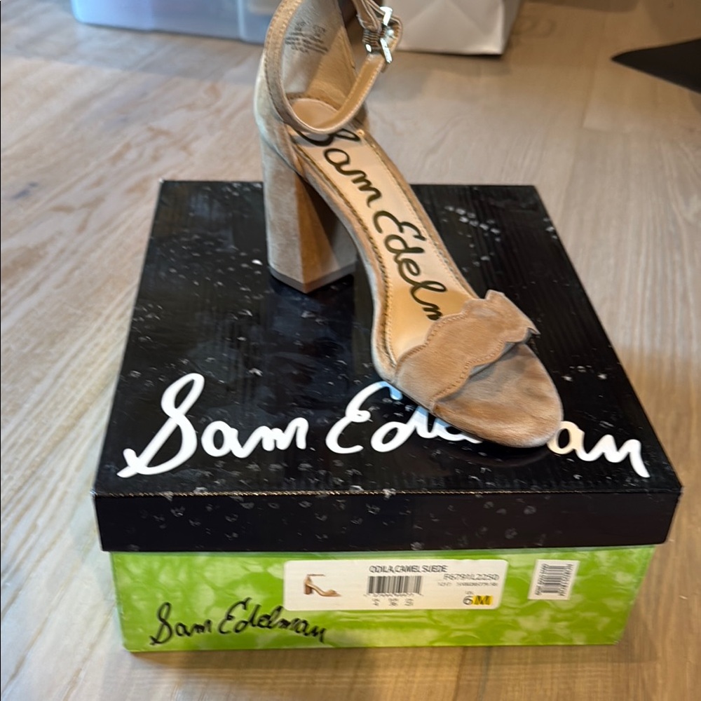 Sam Edelman Tan Heels Sleek Design